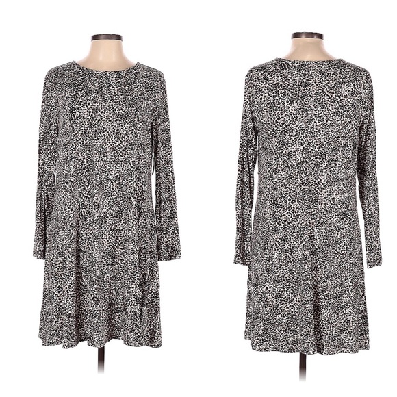 Old Navy Dresses & Skirts - NWT Leopard print dress - large - Old Navy